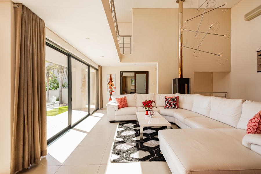 6 Bedroom Property for Sale in Baronetcy Estate Western Cape